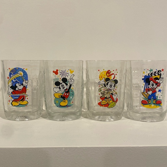 Set of 4 Vintage 2000 McDonald’s Disney Millennium Celebration Glass Mugs   cups - Picture 1 of 10